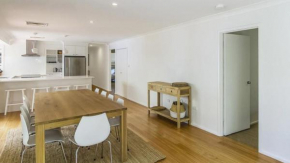 Superb Family Beach House, Pearl Beach